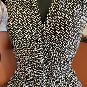 White House/Black Market Top